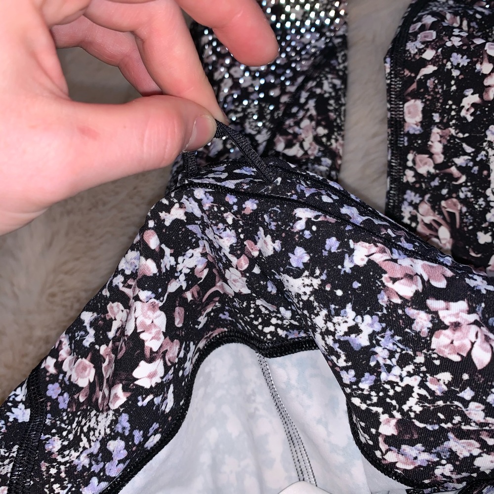 Lululemon leggings floral spritz multi NWOT - Picture 8 of 10